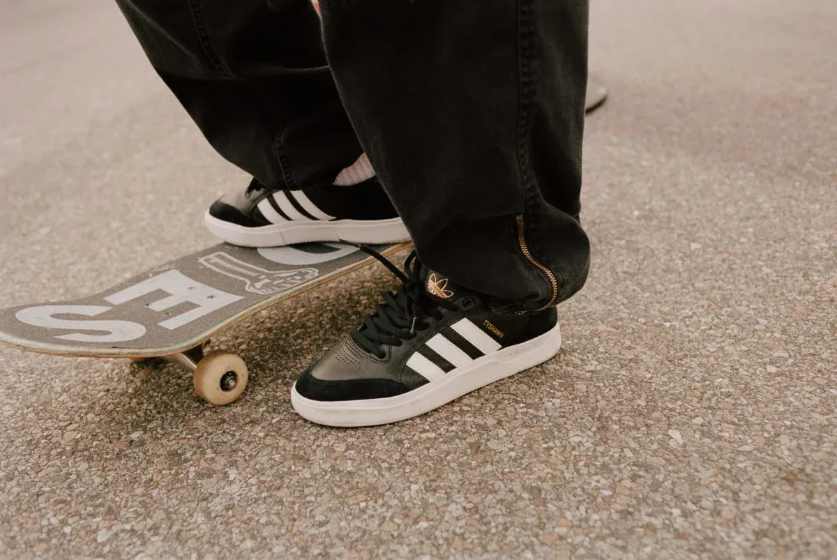 Adidas skateskor som kombinerar prestanda och stil
